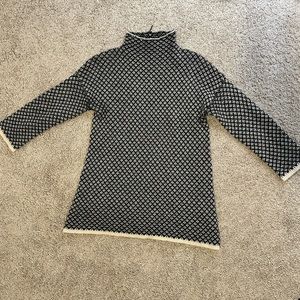 Women’s Cashmere Black & White Long Sleeve Mock Neck Sweater